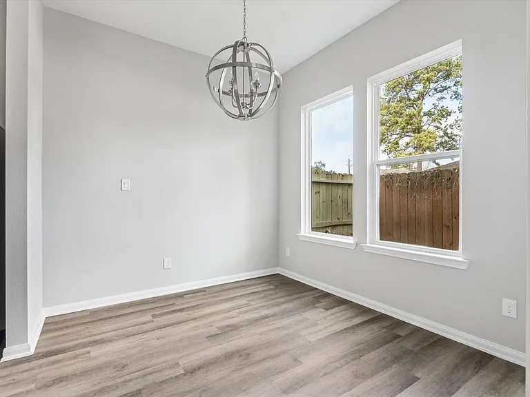 209 Clark Meadows Ln — Photo 5