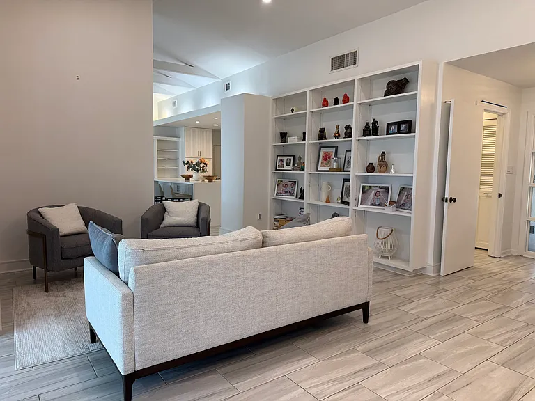 533 Pocahontas Dr — Photo 29