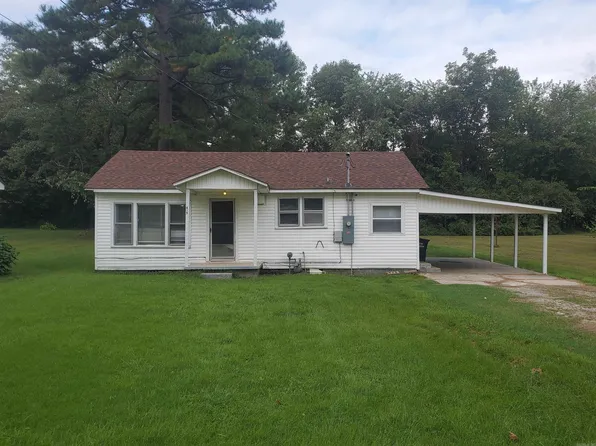 415 S 10th Ave, Piggott, AR 72454