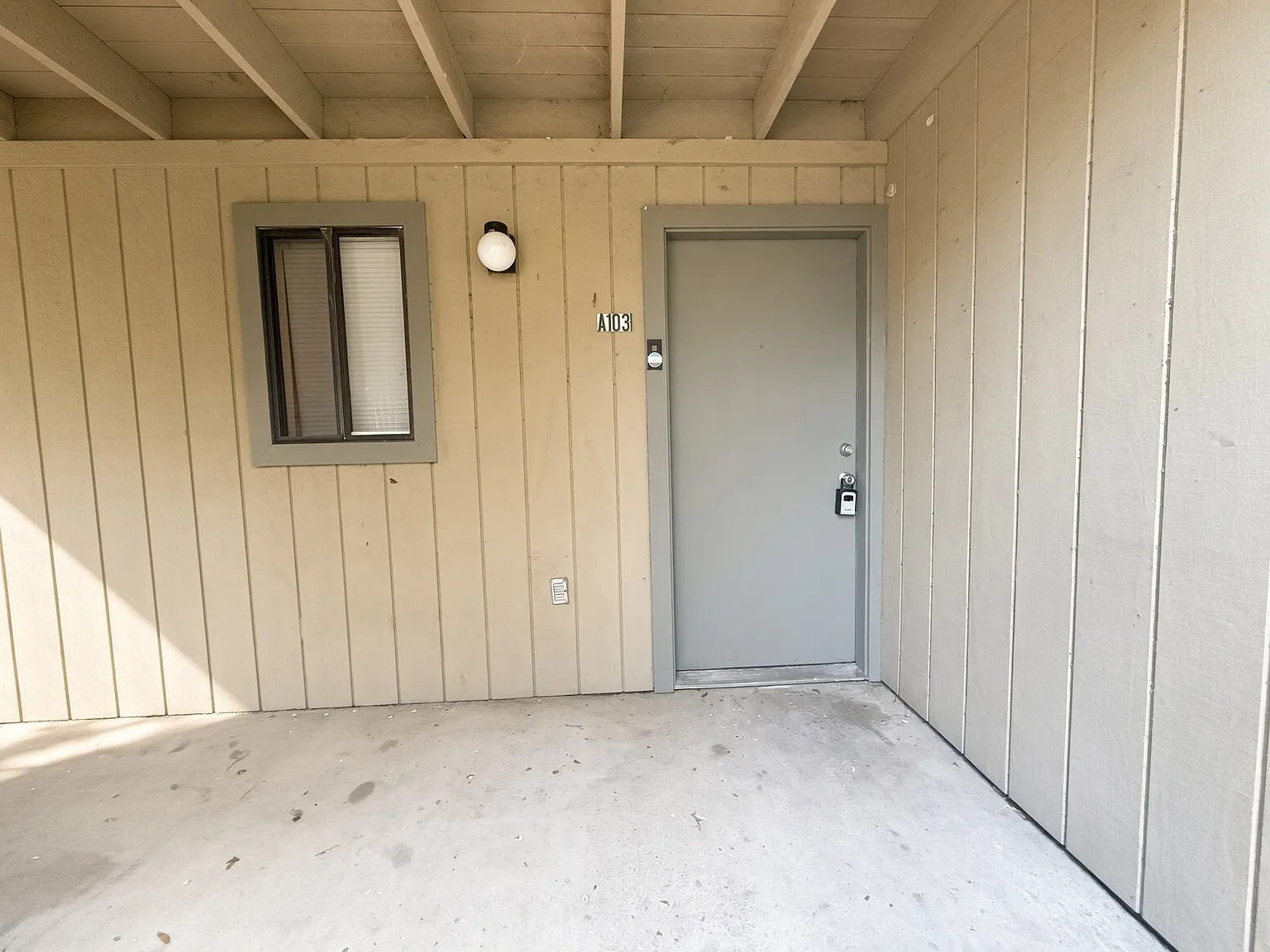 2 bed, 874 sqft, $1,175 — Photo 2