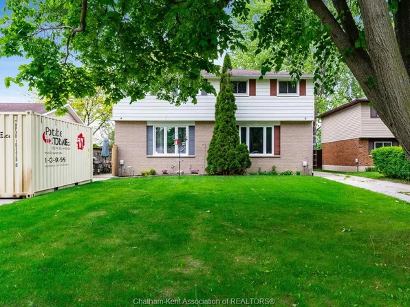4 Donalda Dr, Chatham Kent, ON N7L 4J5