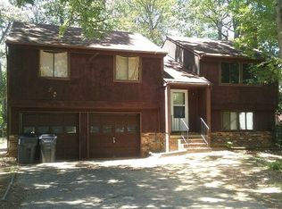 2200 Dragonfly Ln, North Chesterfield, VA 23235