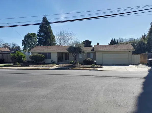 3104 Scenic Dr, Modesto, CA 95355