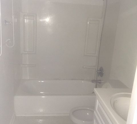 2nd image of 6003 Welworth Ave