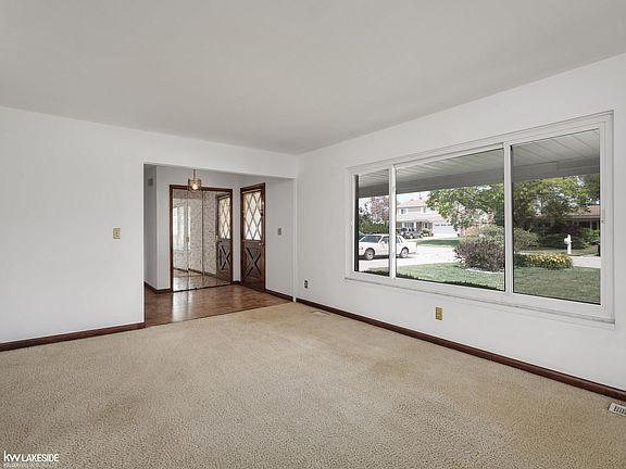 4th image of 35385 Bobcean Rd