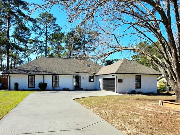 1611 Moss Creek Rd, Waycross, GA 31501