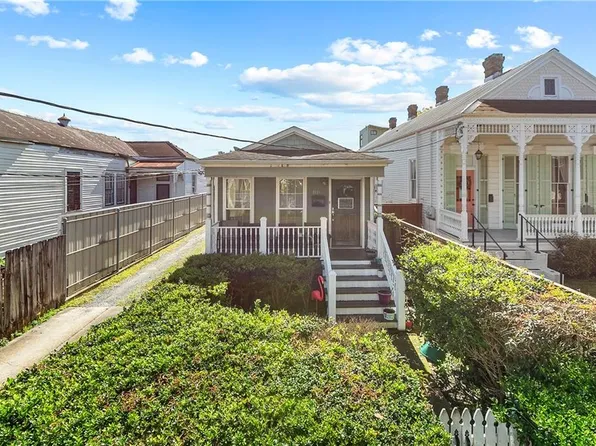 1121 Leonidas St, New Orleans, LA 70118