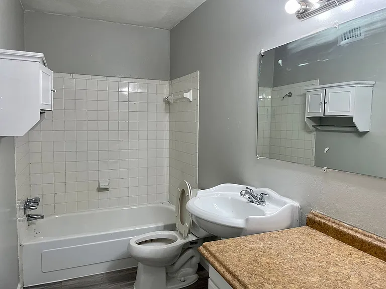 13722 Flagstone Ln — Photo 9