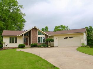 2957 Harris Rd, Broadview Heights, OH 44147