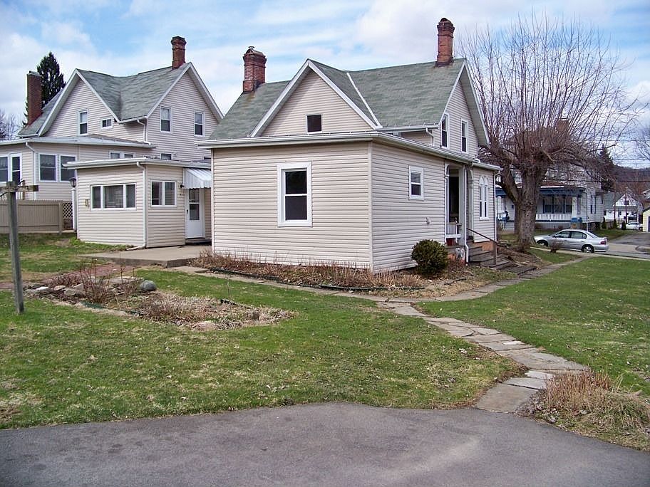 2nd image of 1429 Buffalo St