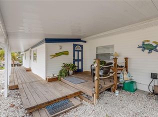 130 Indian Creek Rd, Oak Hill, FL 32759