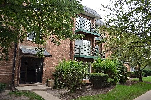 1st image of 1033 Buccaneer Dr APT 4