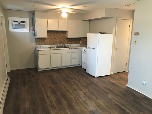304 Mamie Eisenhower Ave #2