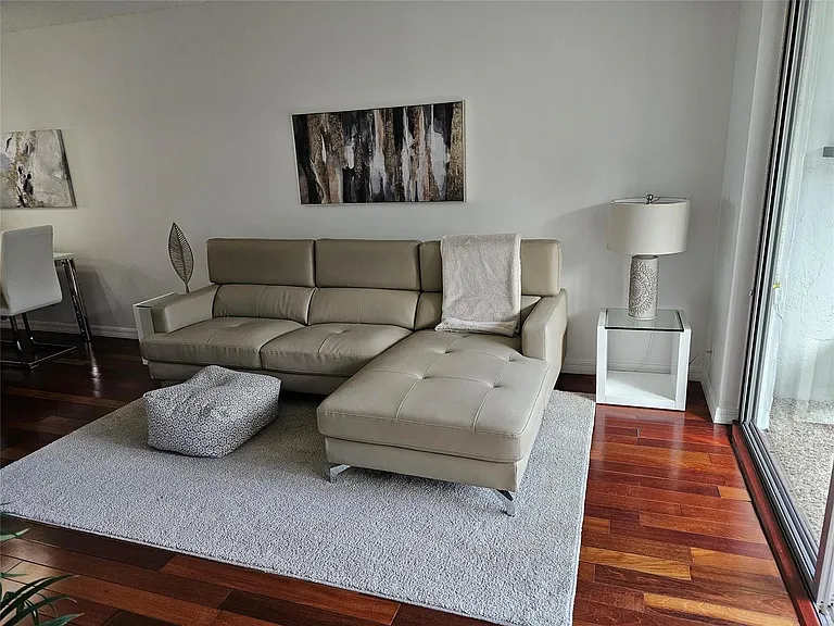 2222 N Cypress Bnd #309 — Photo 12