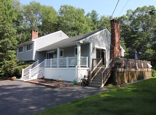 37 Great Rock Rd, Hanover, MA 02339