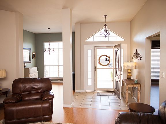 5th image of 2321 Kingsbury Dr