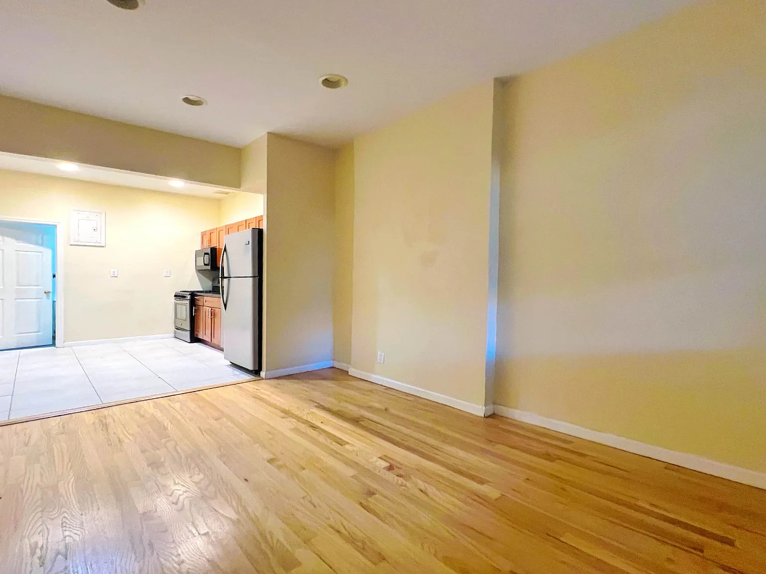 653 Washington Avenue — Photo 4