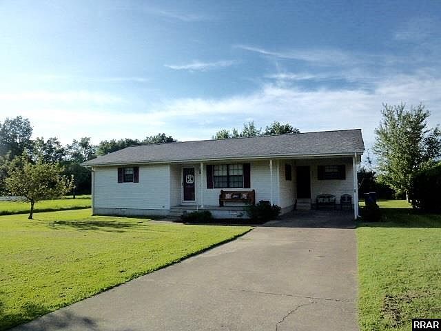 1st image of 302 Connell Dr