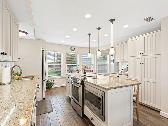 4th image of 16 Seaside Capers Rd