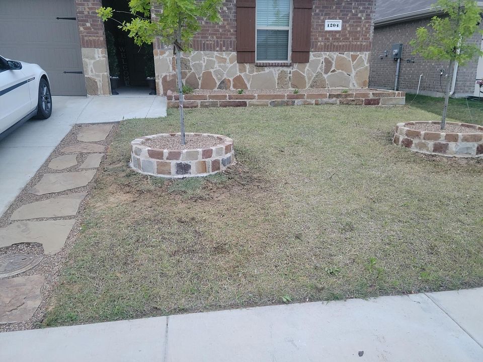 1st image of 1204 Fairbanks Dr