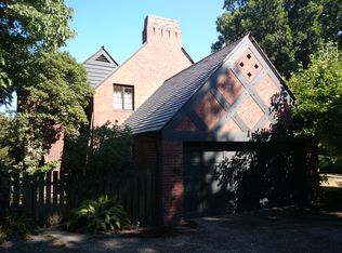 310 30th Ave S, Seattle, WA 98144