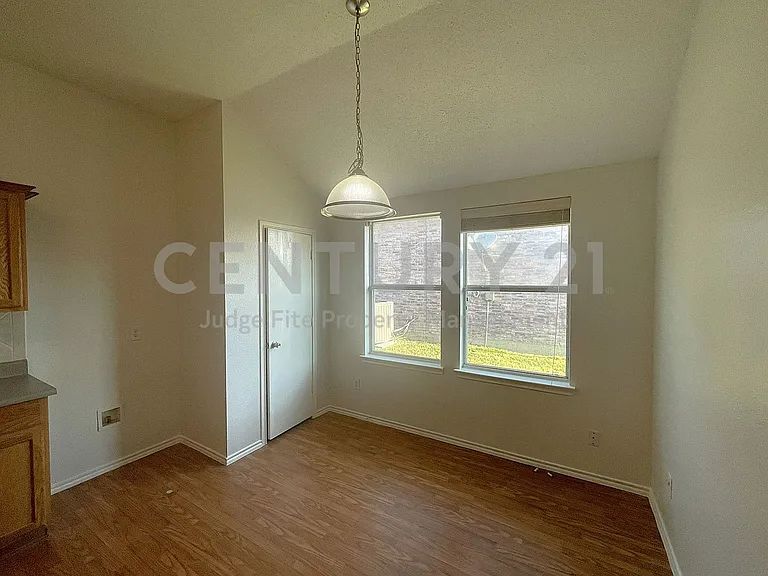 1616 Logan Dr — Photo 16