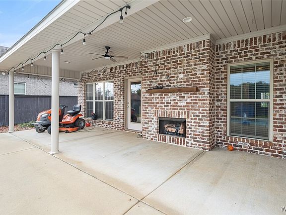4th image of 11418 Dyer Ln