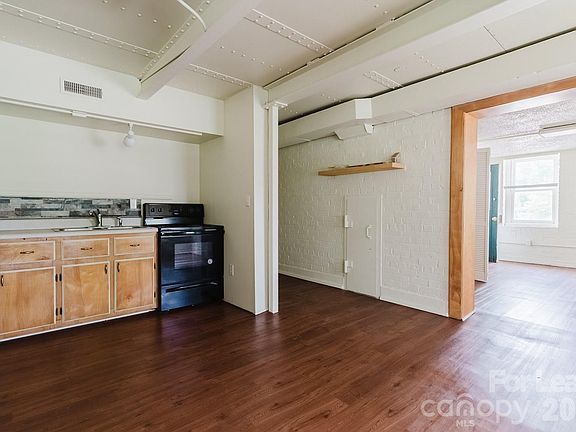 5th image of 203 W Liberty St Suite 2E