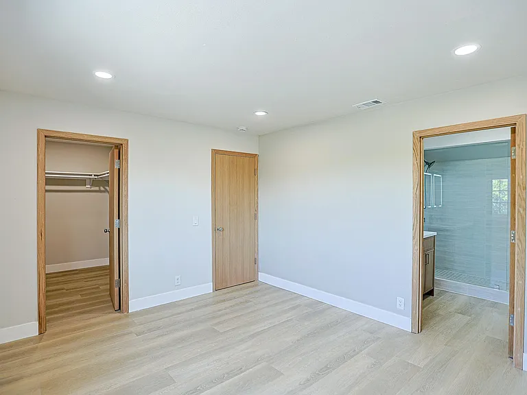 9909 Merced River Ave — Photo 31