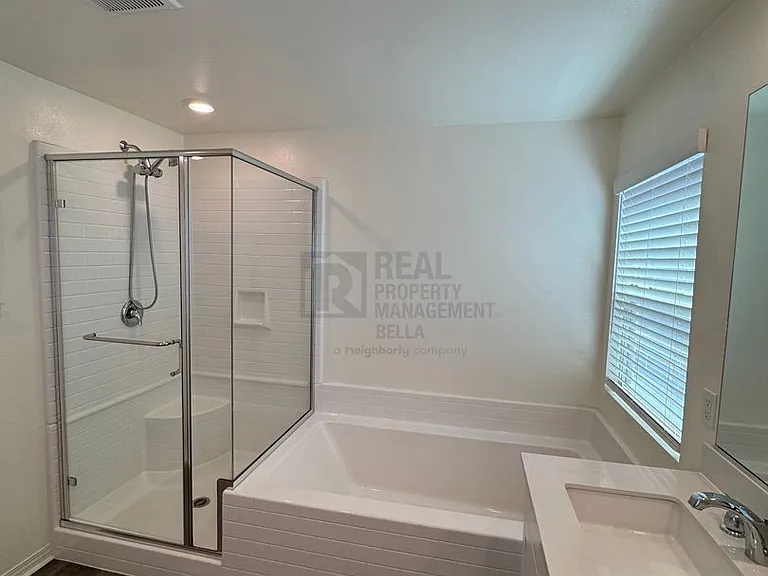 29261 Humboldt Ct — Photo 42