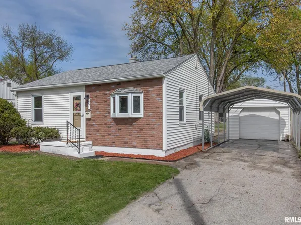 461 4th St E, Milan, IL 61264