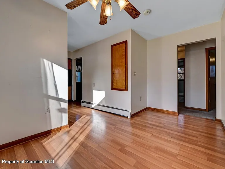 1020 W Market St — Photo 10