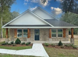 121 E V Lowery Rd, Lucedale, MS 39452