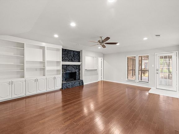 4th image of 2306 Sunnyvale Rd