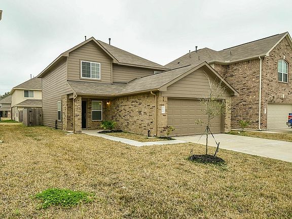 3rd image of 11939 Munich Dr
