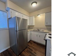 308 E Walker St APT 2, League City, TX 77573