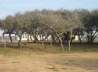 10 Copano Ridge Rd, Rockport, TX 78382