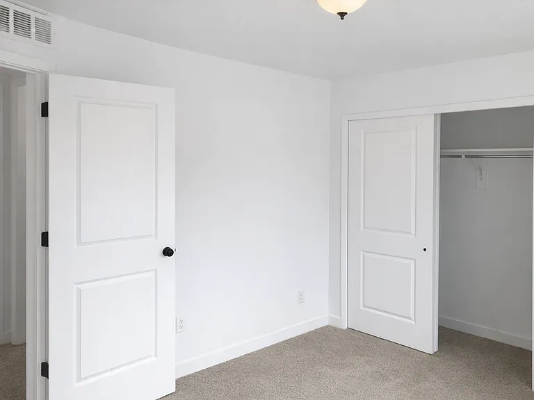 858 W Shelton Way — Photo 9
