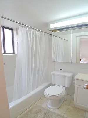 Rented by Sotheby's International Realty | media 42