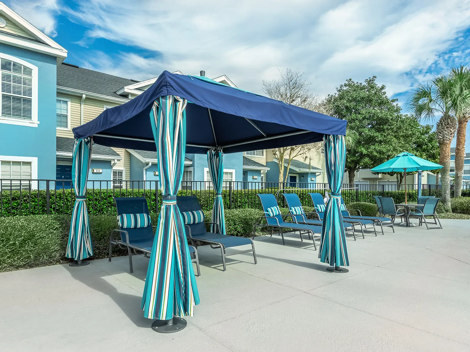 The Club at Danforth Apartments — Photo 2
