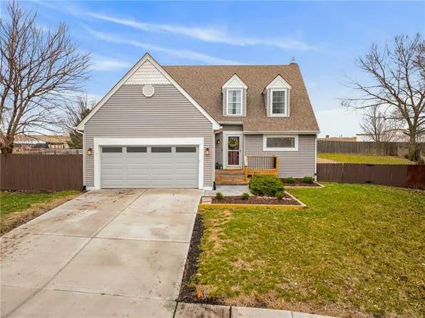 8509 NW Winter Ave, Kansas City, MO 64153