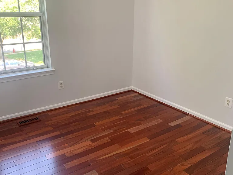 7308 Charlesborough Ct — Photo 4