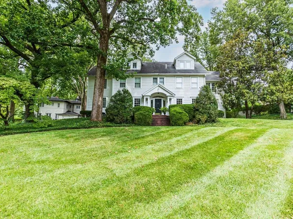 115 Orchard Ave, Saint Louis, MO 63119