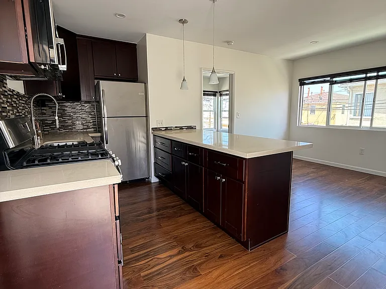 5261 E The Toledo #7 — Photo 3