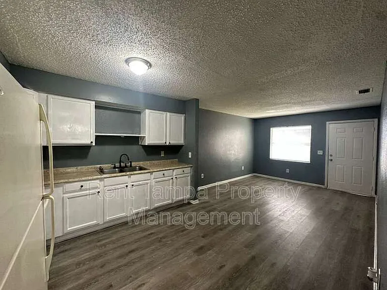 8304 N Mulberry St — Photo 31
