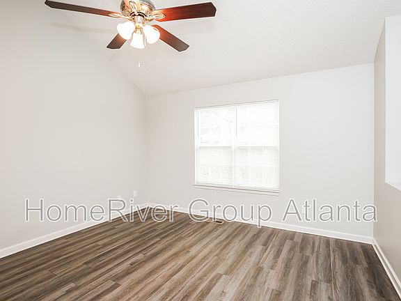 2nd image of 4864 Remington Dr