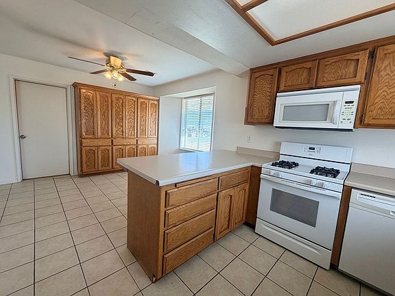 2nd image of 22120 McCarthy Dr