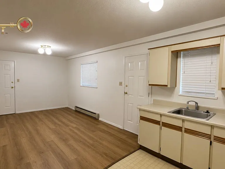 4817 Georgia St — Photo 20