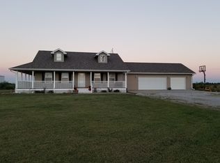 10182 Tower Rd, Gillespie, IL 62033