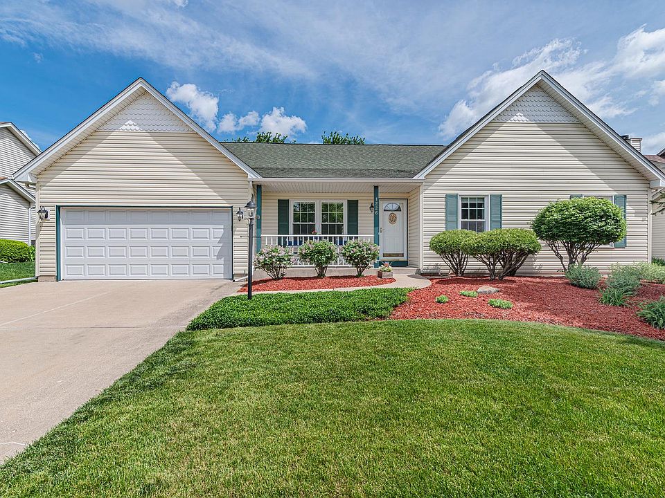 1st image of 1226 Country Dr